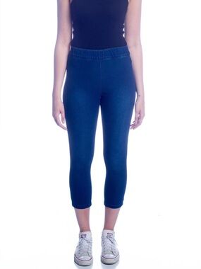 DKR Apparel Stretch Denim Pull-On Crop Capri-Dark Wash